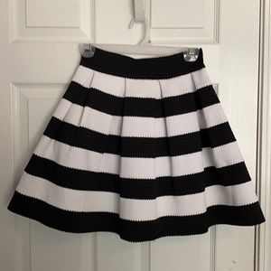 Express flared skirt